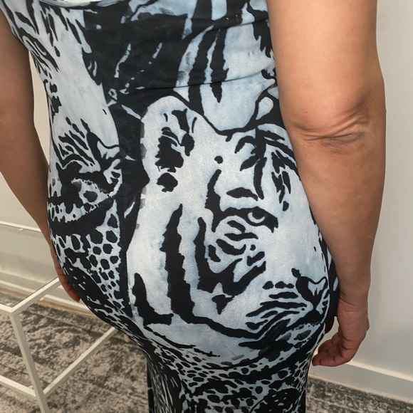 Roberto Cavalli blue tiger dress - Picture 9 of 15